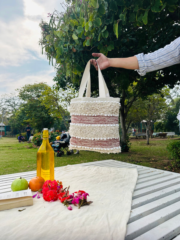 Handwoven Cotton Tote Bag – Ivory & Rust Textured Stripe Pattern