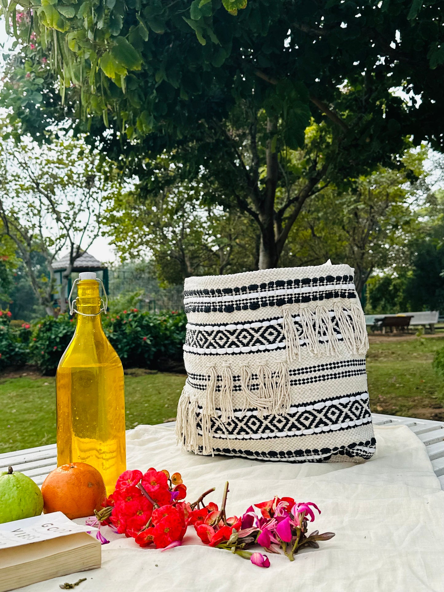 Handwoven Cotton Tote Bag – Ivory & Black Tribal Pattern with Tassels